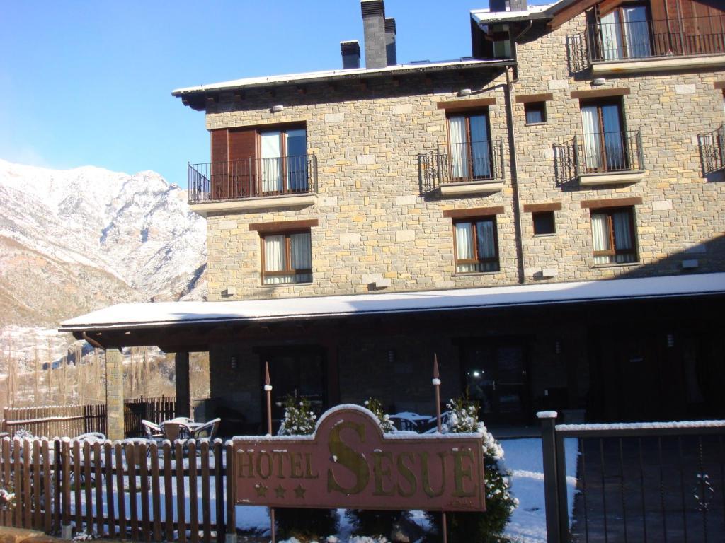 Hotel Sesue Бенаске Екстер'єр фото